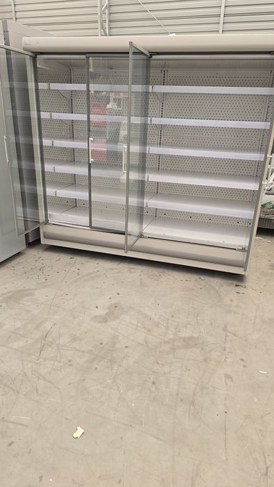 Vitrina frigorifica JBG2 cu 3 și 4 uși cu agregat extern nou Embraco