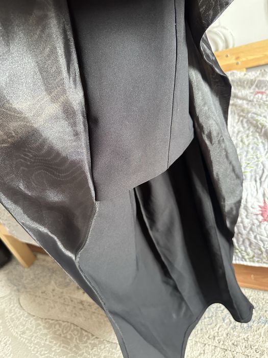 Вечерное черное платье