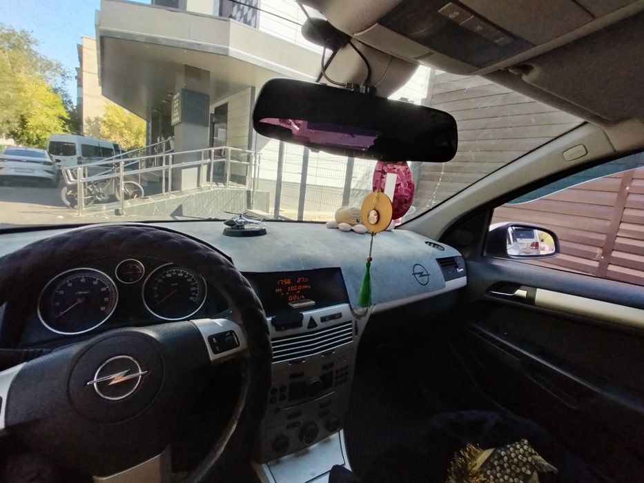 Продам Opel Astra h