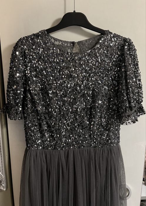 Официална Дамска Рокля