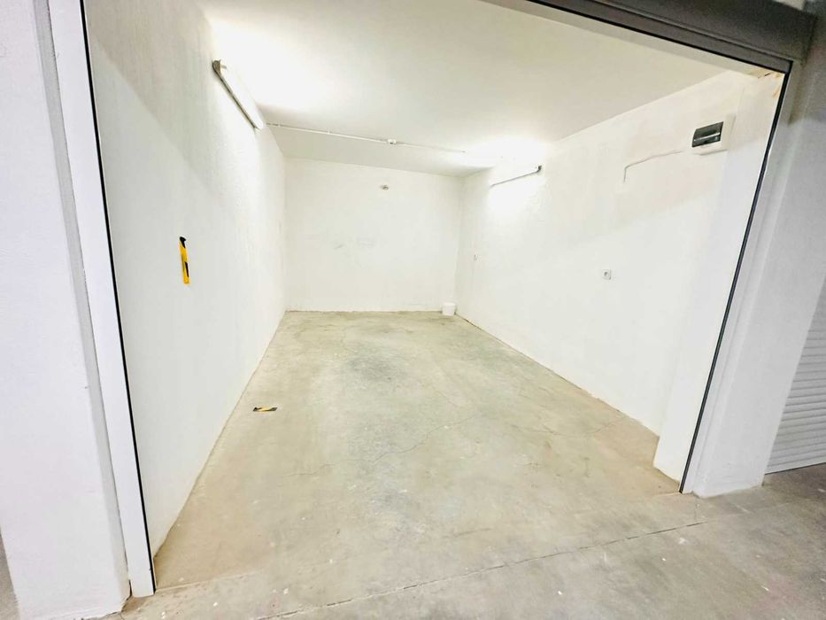 Продава се Гараж / Паркомясто в Пловдив, Кючук Париж - 18 кв.м за 1445 €/кв.м - Снимка #1