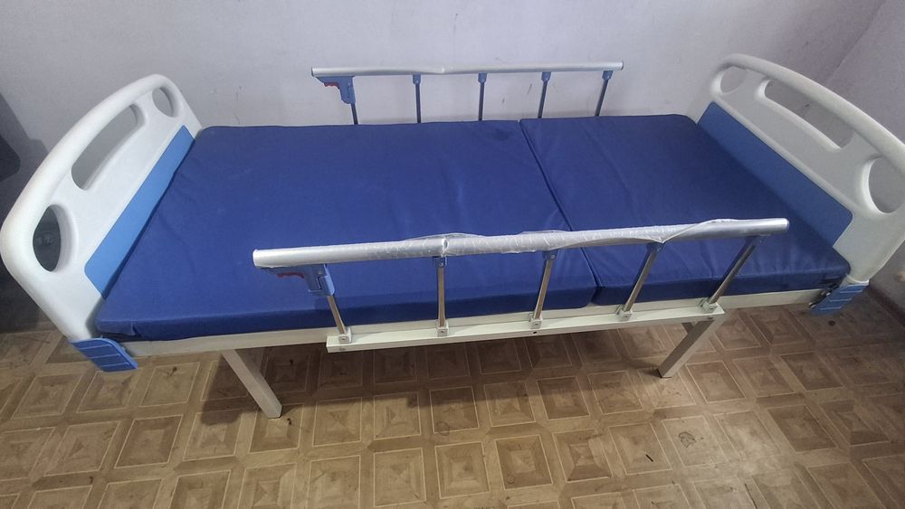 Медецинская кровать