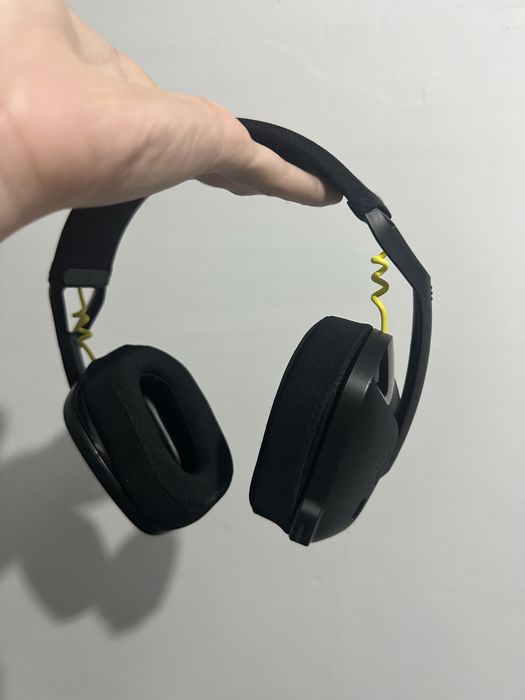 Беспроводные наушники logitech