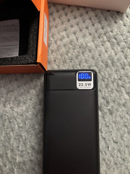 Power bank 20mh+boxa portabila