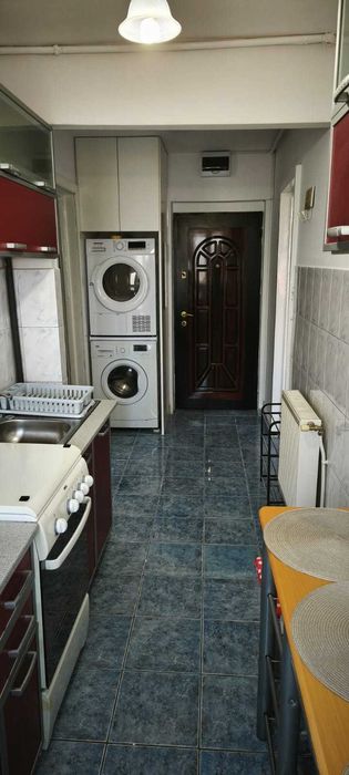 Închiriez apartament 2 camere cochet ultracentral zona linistita