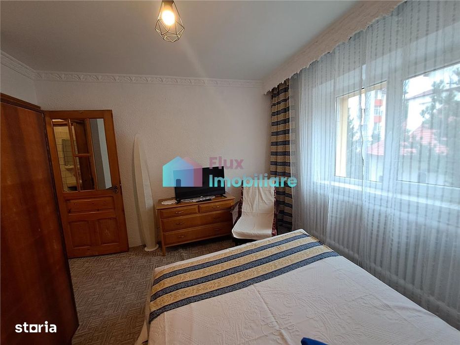 Apartament cu 3 camere etaj 2 Obcini zona Dany Gry
