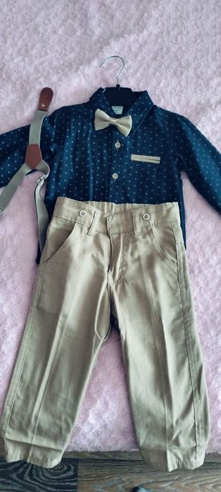 Продам костюм на мальчика 1 годик