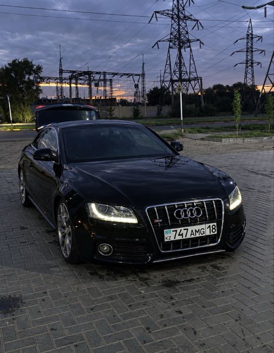 Бампер и фара ауди a5/s5