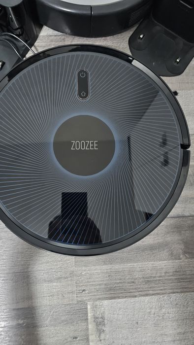 Aspiratoare/Roboti Neato/ZooZee/Ziglint/Irobot