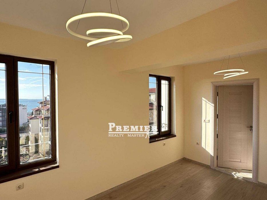 Продава се Тристаен апартамент в Свети Влас - 87 кв.м за 2012 €/кв.м - Снимка #4