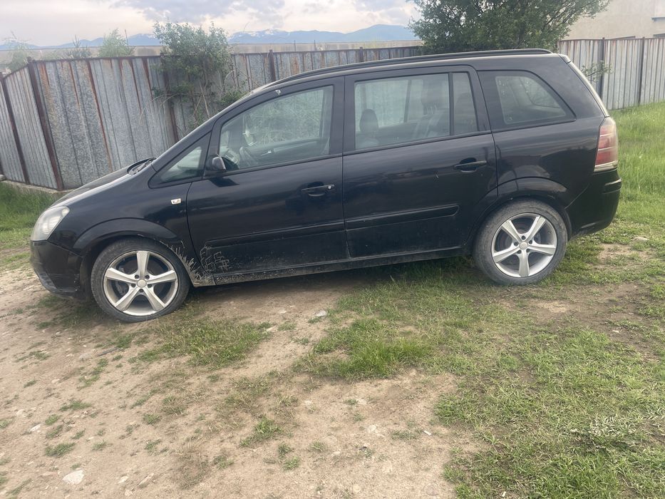 Opel zafira B na chasti опел зафира б на части