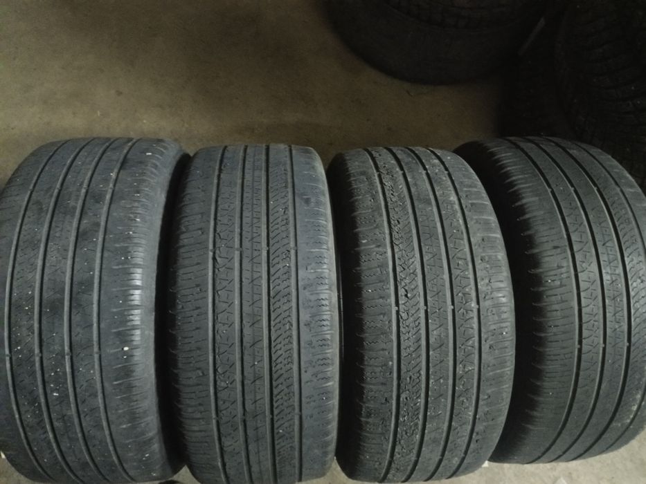 Шины летние 245/40R19