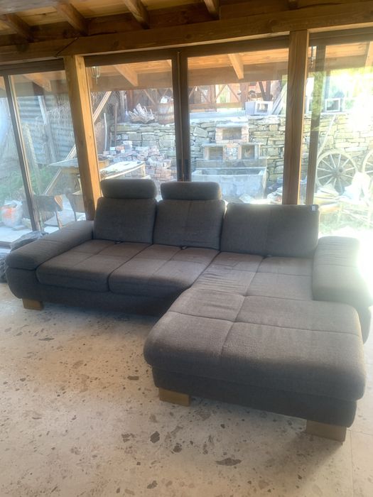 Ъглов диван в добро състояние