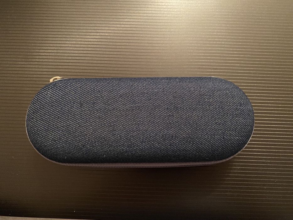 Очки овальные в  тонкой оправе