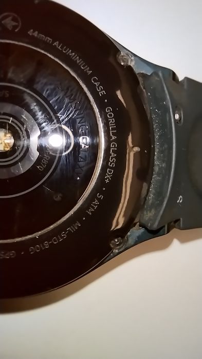 Samsung Galaxy Watch4 (модель SM-R870)