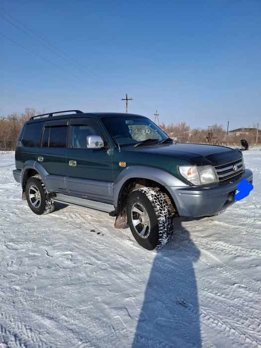 Продам машину Toyota Land Cruiser Prado