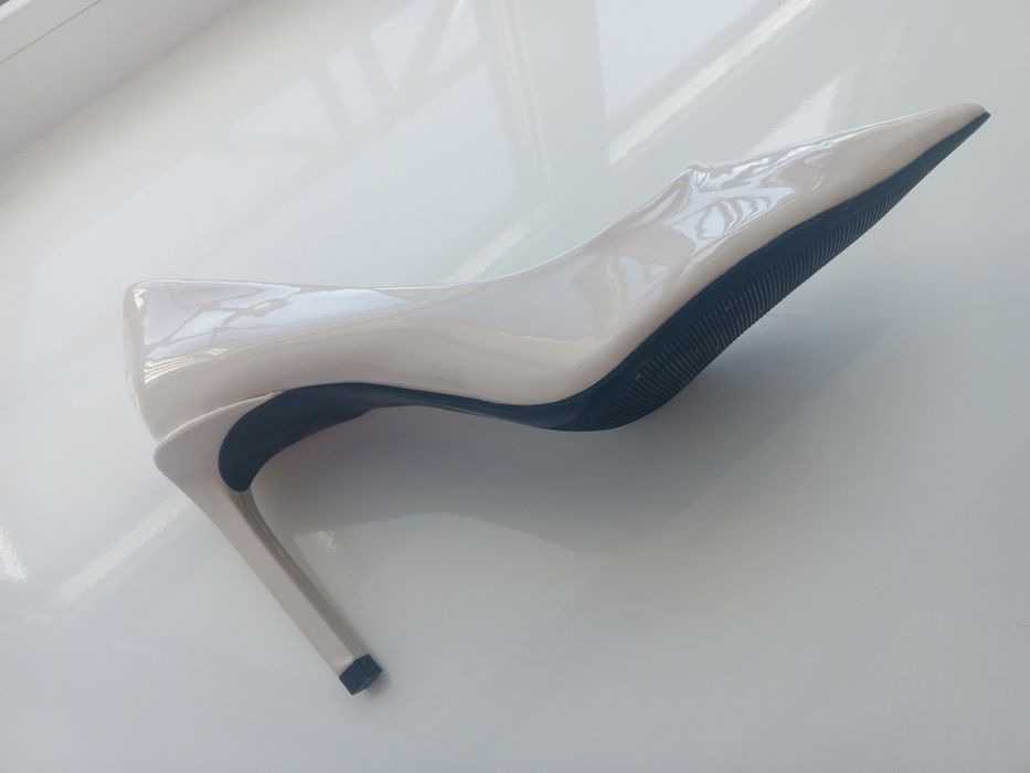 Новые туфли ZARA