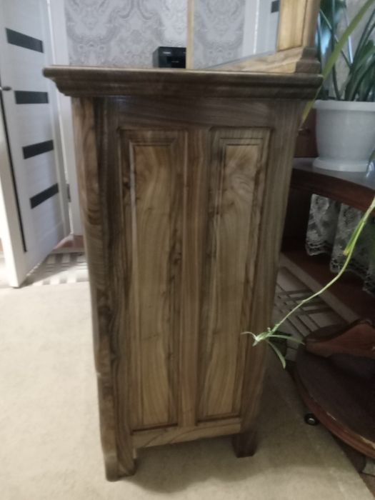 продаётся комод..