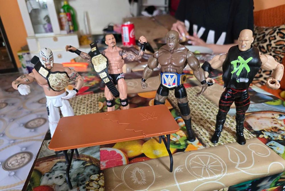 Страхотни кеч фигурки