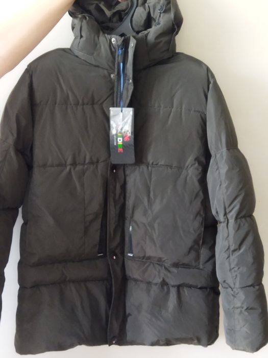 Куртка новая теплая.Зима