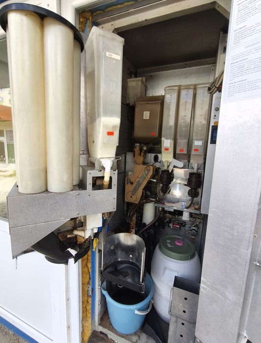 Вендинг автомат Зануси