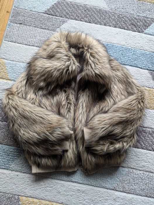 Пухено яке Stradivarius размер XS