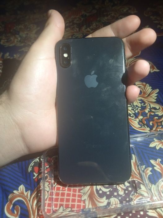 Iphon xs srochni sotiladi