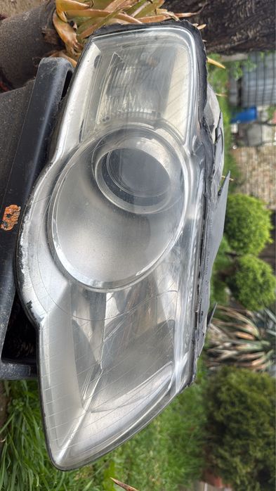 Оригинални фарове за Passat B6