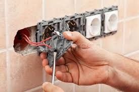 ELECTRICIAN autorizat,instalatii electrice,INTERVENTII URGENTE-1 0RA!