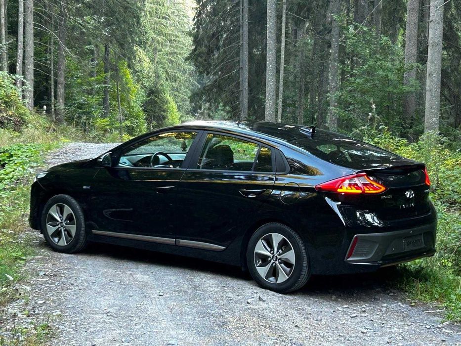 Hyundai Ioniq Electric 28 kWh, pompă de căldură, baterie excelentă, 250km range, full cu de toate