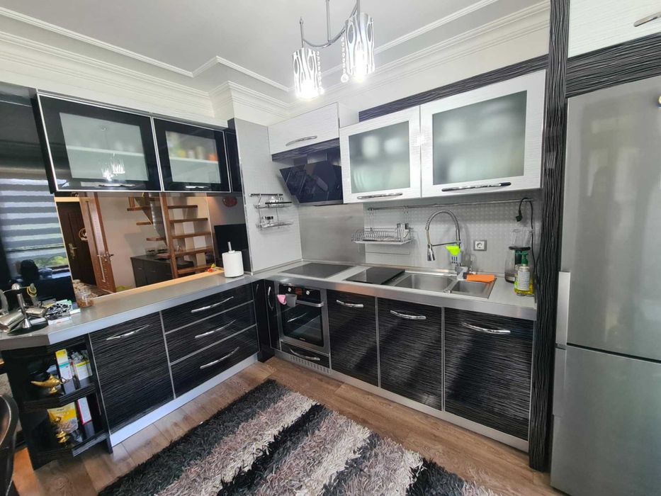 Луксозеен Мезонет с Три Спални в кв. Любен Каравелов, гр. Хасково