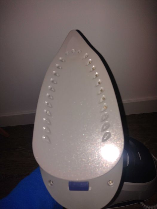 Vând statie de calcat silver crest