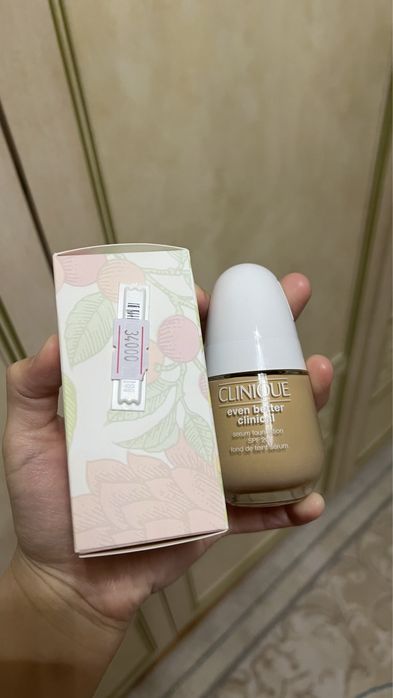 Продам тоналка clinique новый