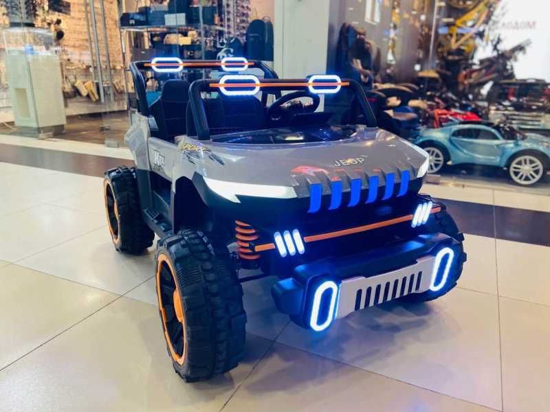 Продам Машину электричиский Болшой почти Новый Болшой