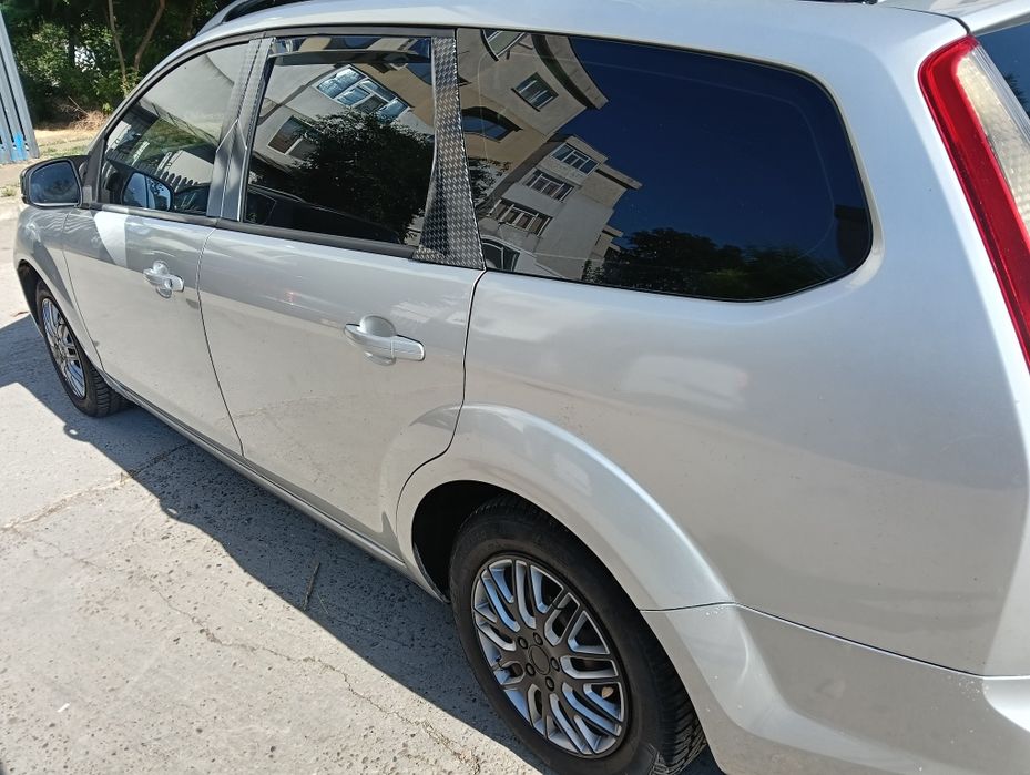 De vanzaree Ford