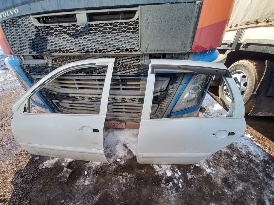 Продам двери Лада гранта