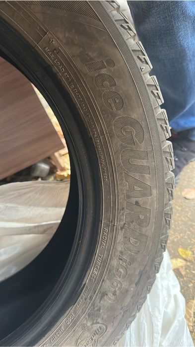 Резина зимняя.