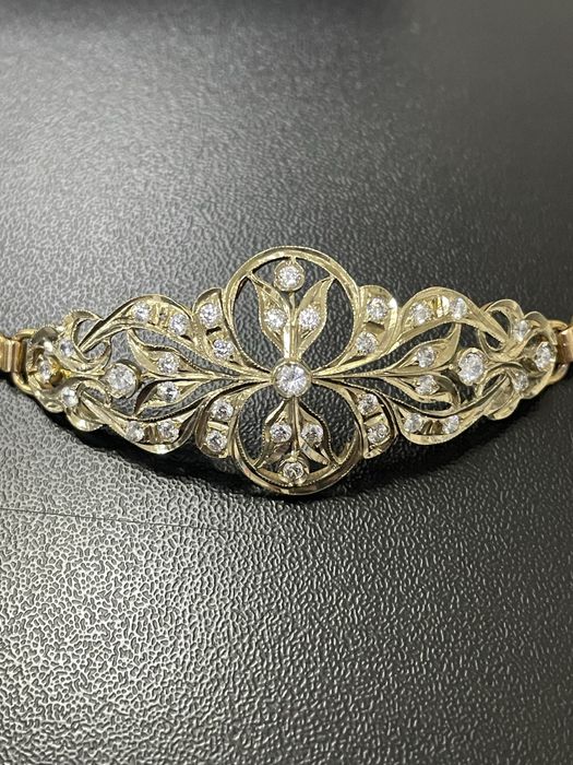 Браслет золотой 583 пробы с цирконием.