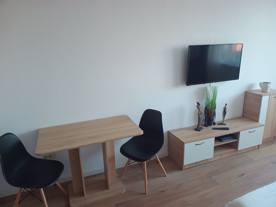 Închiriez garsonieră  (studio )regim hotelier Piatra Neamț