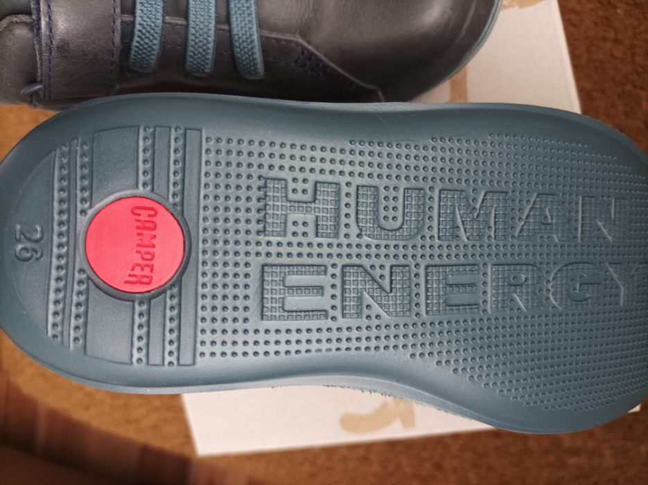 Camper нови оригинални обувки за дете