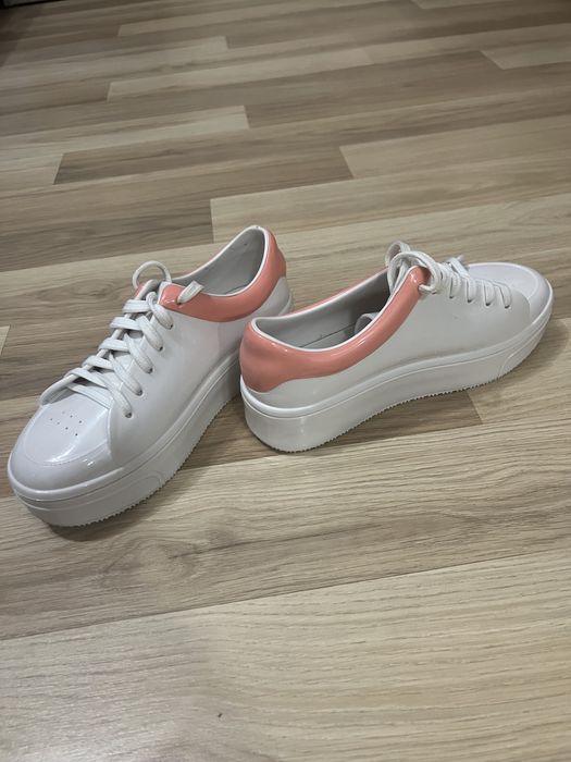 Кецове Melissa