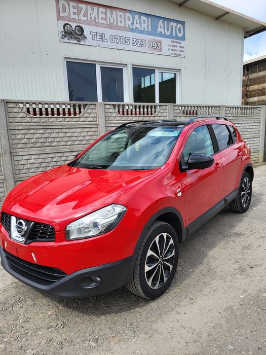 Dezmembram Nissan Qashqai J10 usa fata /usa spate/motor 1.5 dci