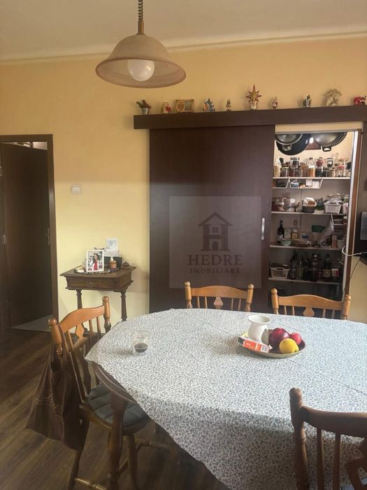 Vila de vanzare intr-o zona linistita