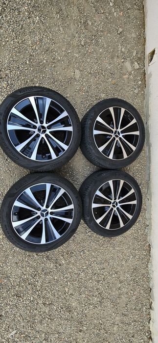 Jante R18 Anvelope original Mercedes E-Klasse 245/45 R18 275/40 R18 senzori Pirelli