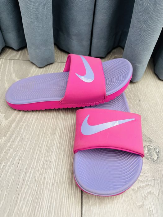 Papuci Nike —— 32