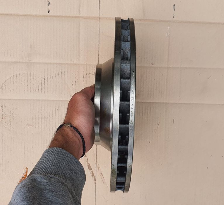 Disc frana fata AUDI Q7. PORSCHE CAYENNE. Touareg