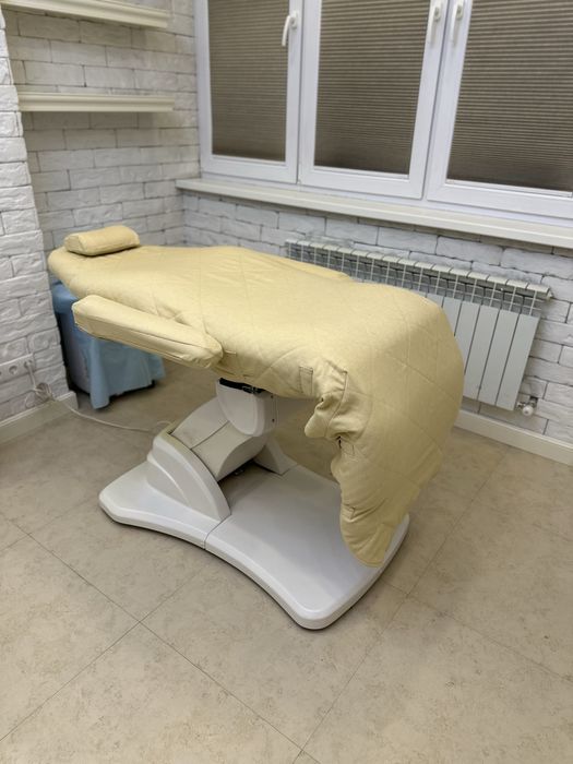 Кушетка косметологическая