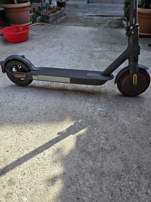 Trotineta electrica Xiaomi Mi Electric Scooter Pro 2