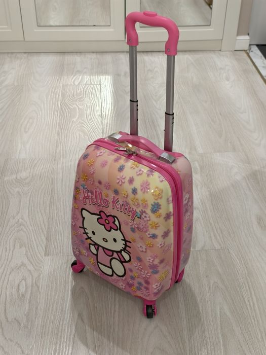 Чемодан Hello Kitty