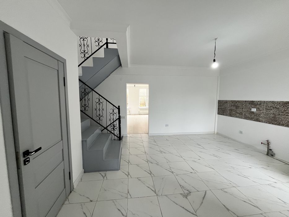 Продам дом (таунхаус)